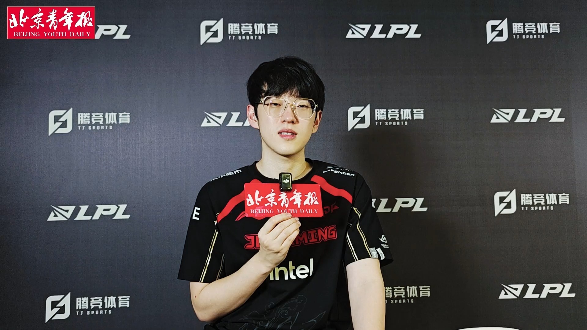Scout迎来十赛季高光表现，澳大利亚队球迷沸腾！(巅峰theshy)